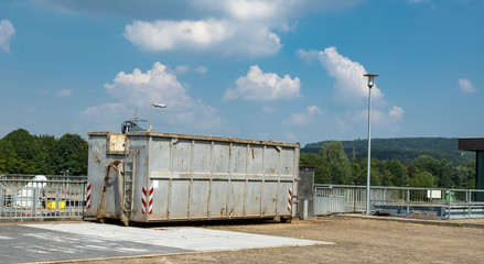 Müllcontainer