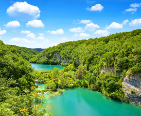 Fototapeta na wymiar Beautiful landscape in the Plitvice Lakes National Park, Croatia.