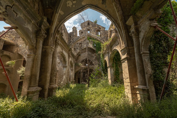 Fototapeta premium MEDIEVAL CHAPEL IN RUINS