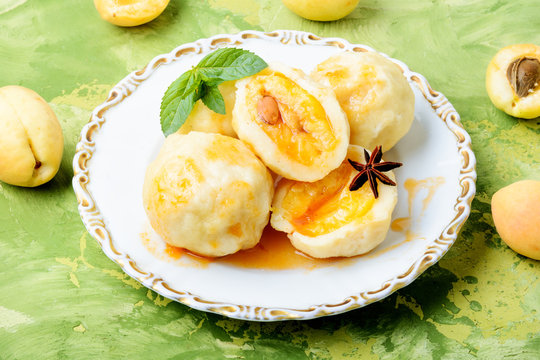 Fruit dumplings with apricot