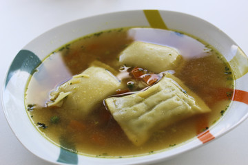 Maultaschensuppe