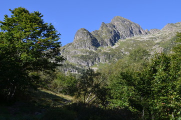 Fototapeta na wymiar Vallée d'Orlu