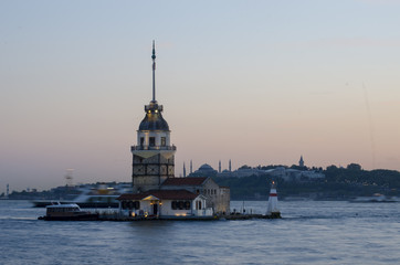 Fototapeta na wymiar Maiden's Tower, Istanbul