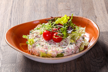 Salad with prawns and salmon