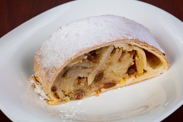 Apple pie strudel