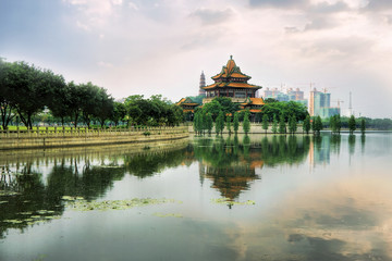 Obraz premium Shunfengshan Park, located at the foot of Taiping Mountain in Shunde District, Foshan City, Guangdong, China.