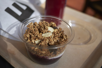  Yogurt with granola