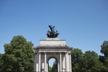Fototapeta na wymiar London, United Kingdom - June 26, 2018 : Wellington Arch in Hyde Park
