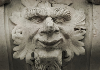 Detail von einer Skulptur im Zwinger Dresden  