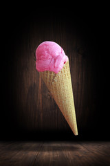 Leckeres Eis in der Waffel