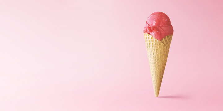 Leckeres Eis in der Waffel