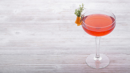 red drink thyme