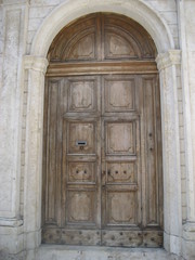 Fototapeta na wymiar Assisi Door