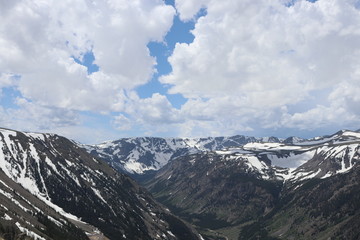 Fototapeta premium Beartooth Highway in June