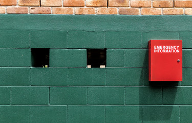 Mur de brique en rouge et vert à Brisbane Australie