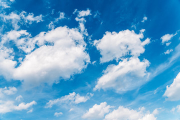 Obraz premium White Cumulus Clouds On Blue Sky