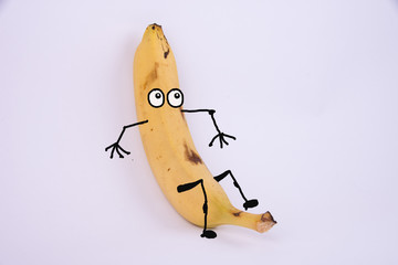 Bananen als Comicfigur auf weißem Hintergund
