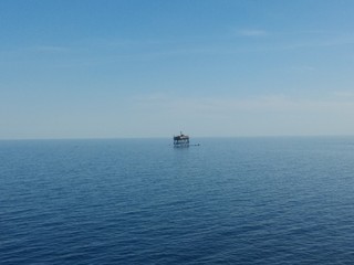 Obraz premium Loneliness in the sea