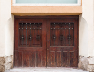 wooden door of an old spanish house in alicante