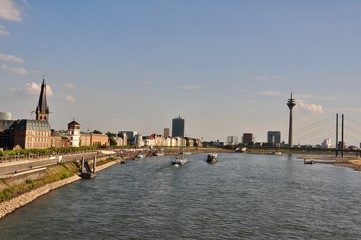Fototapeta premium Rhein bei Düsseldorf