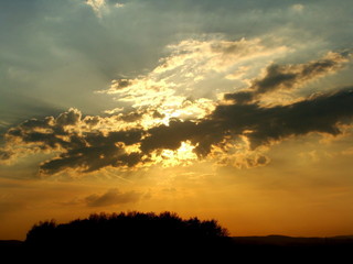 Fototapeta na wymiar atemberaubender Sonnenuntergang
