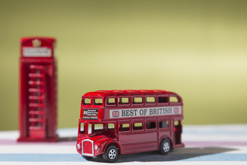 Fototapeta na wymiar representative toys, double-decker bus and telephone booth, memories of London