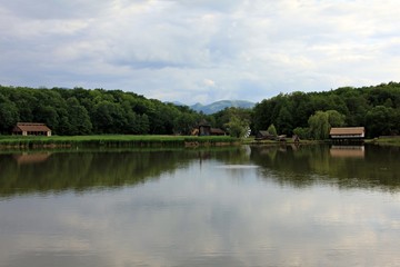 Fototapeta na wymiar Lake reflection during a cloudy day