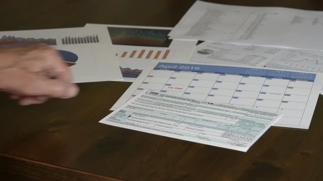 Form 1040 Simplified allows filing of taxes on postcard