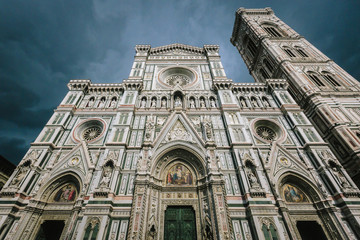 Fototapeta premium Facade of Florence Cathedral with Giotto's Bell Tower