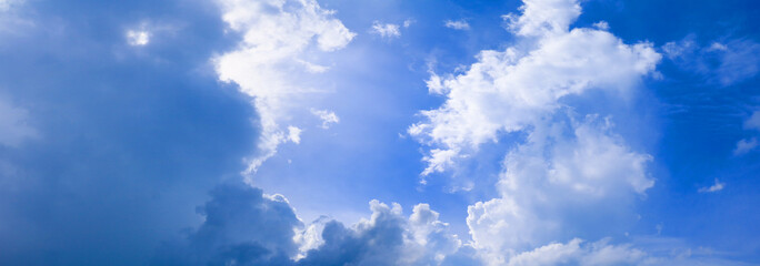 Obraz premium panorama sky and storm cloud summer art in nature beautiful background with copy space add text