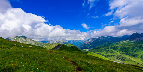 Fototapeta na wymiar Mountain Scenery in the Alps of Austria - Hiking in the highland of Europe