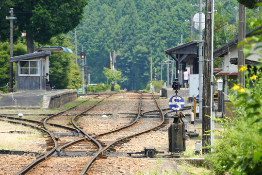 分岐した明知鉄道の線路