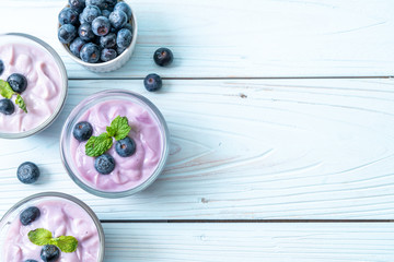 Naklejka na ściany i meble yogurt with fresh blueberries
