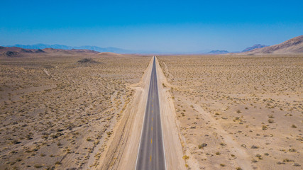 Fototapeta na wymiar Road to the Death Valley