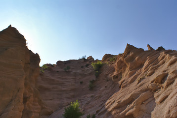 Fototapeta na wymiar Argilla arenaria e erosione