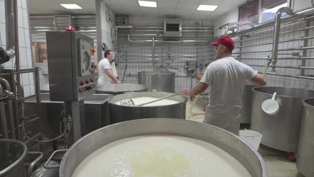 4K genuine mozzarella production process