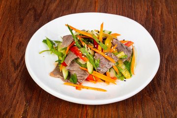 Vietnam salad with beef