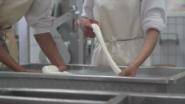4K genuine mozzarella production process
