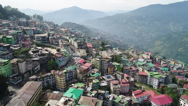 INDE COLLECTION : District du Sikkim | Ville de Gangtok au coeur de l'Hymalaya