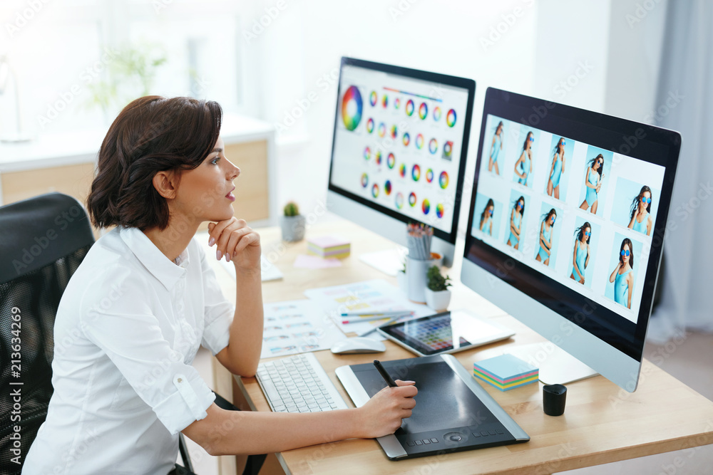 Aufkleber Web Designer Working On Computer