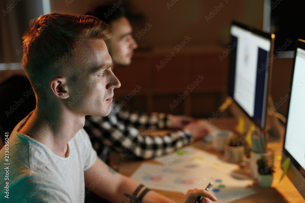 Aufkleber Information Technology. Programmers Coding For Website
