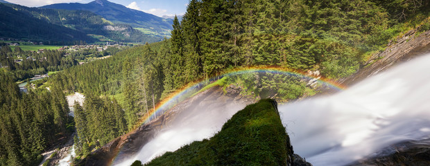 Krimmler Wasserfall mit Regenbogen
