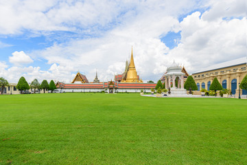 Fototapeta na wymiar Golden Pagoda in Wat Phra Kaew / Wat Phra Kaew Landmark in Thailand