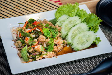 Spicy shrimp salad