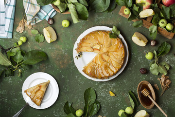 Tarte Tatin with apples
