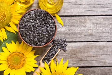 Rolgordijnen Ingredient  oil , seeds and sunflower © whitestorm