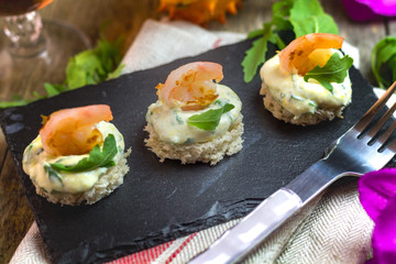 Prawns Canapés