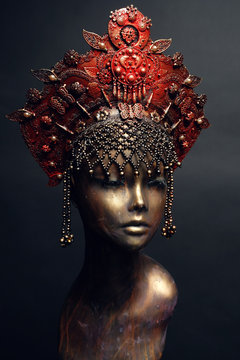 Head of mannequin in creative red kokoshnick