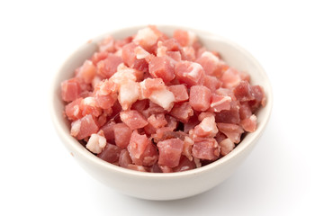 Schinkenspeck gewürfelt