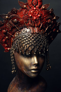 Head of mannequin in creative red kokoshnick